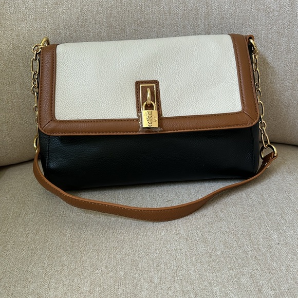Emma Fox Shoulder Bag - Picture 2 of 6